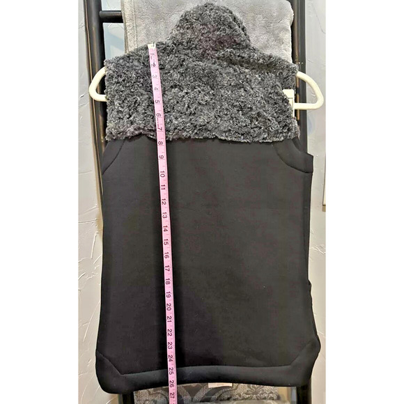 The North Face Ladies Zip Up Vest Size XS - Picture 4 of 13